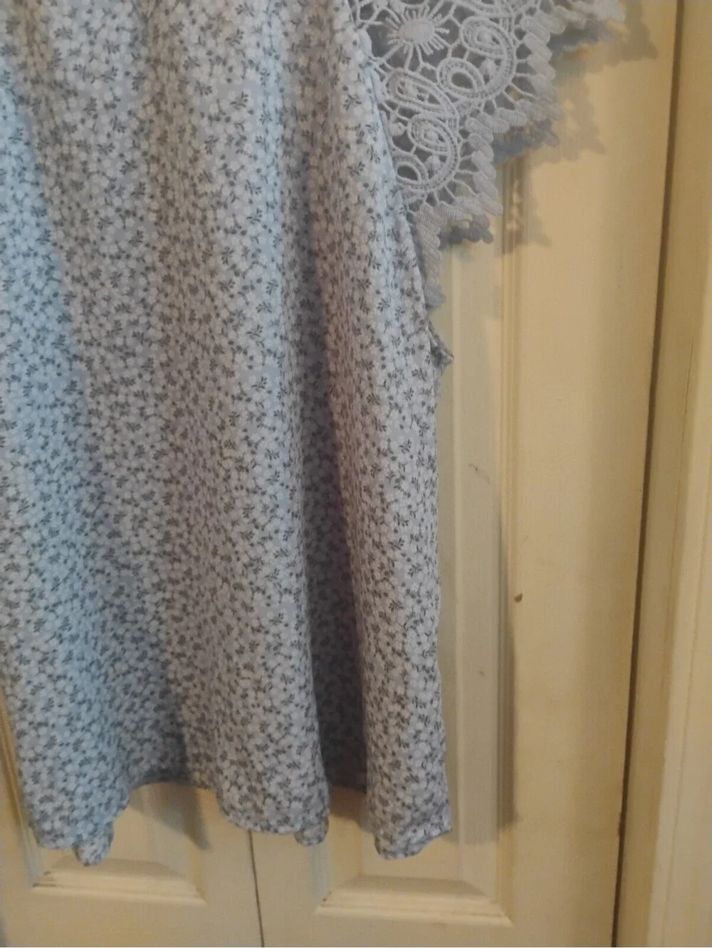 No Boundaries XXL Blue Floral Lace Sleeve Dress